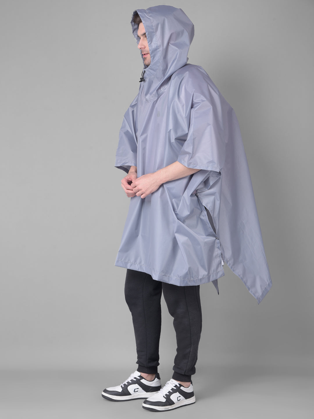 GreenLands Lightweight Waterproof Medium Rain poncho GLOBO Grey Color side View