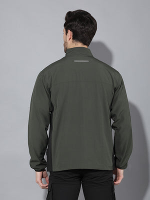GreenLands Windbreaker DUO Olive Color Backside Closer