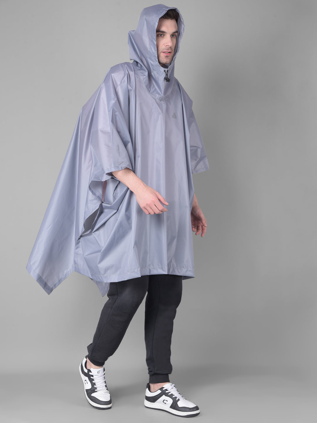 GLOBO Grey Unisex Outdoor Lightweight Rain Poncho for Fashionable Waterproof Weather Protection - Medium, Grey